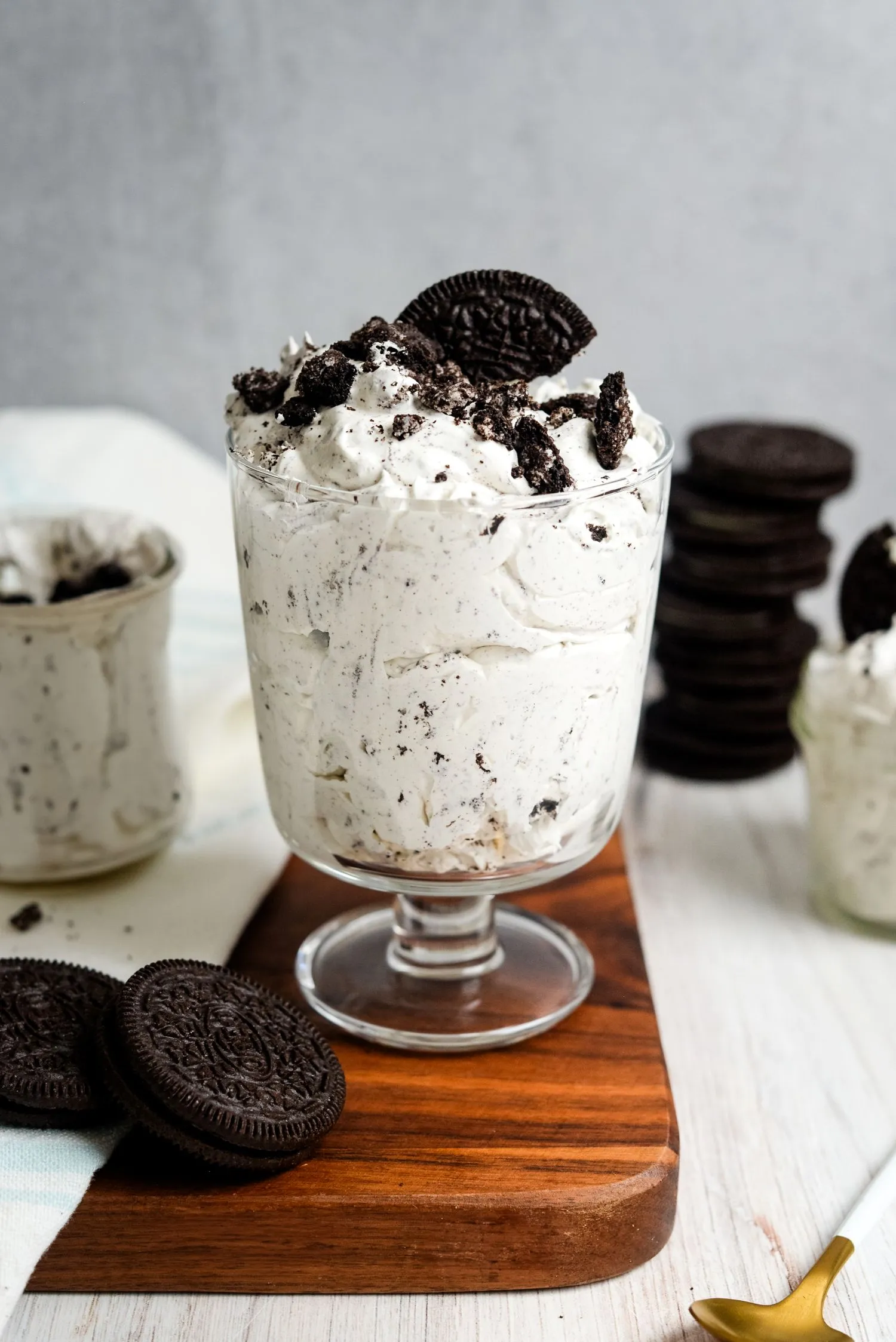 Cookies and cream yogurt with protein fluff